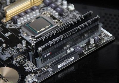 英特爾300系列主板全解析 H310、B360、Z370、Z390型號與對比指南